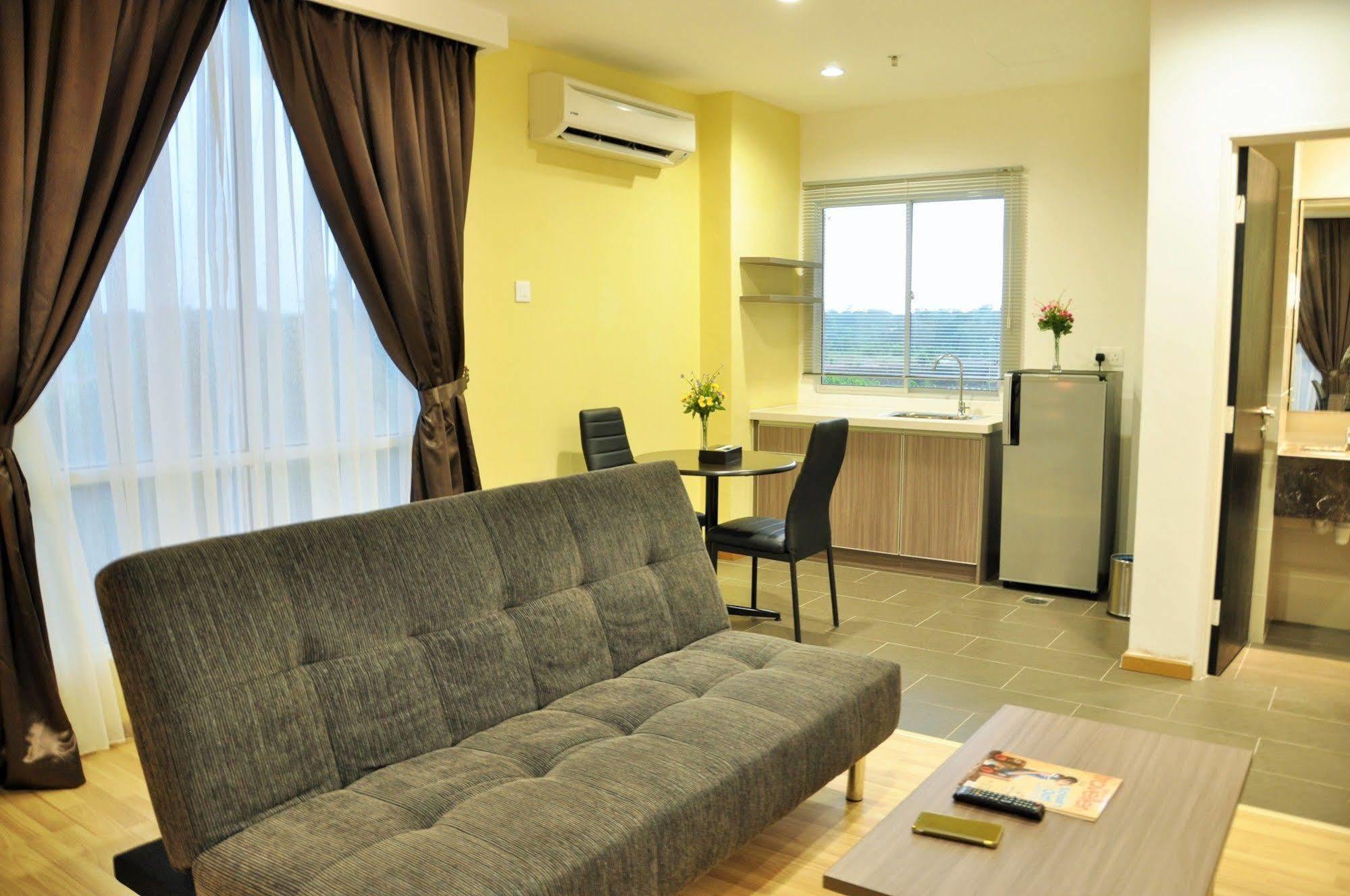 Hotel Metrasquare Malacca Extérieur photo